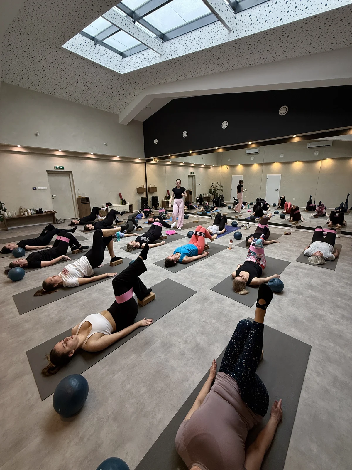 Yoga & Pilates & snack v Hrnčeku